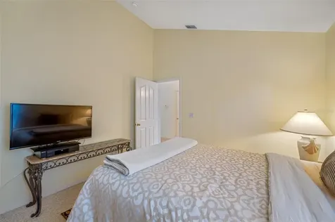 16603 Lake Heather Drive Tampa FL 33618