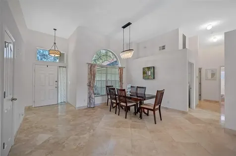 16603 Lake Heather Drive Tampa FL 33618