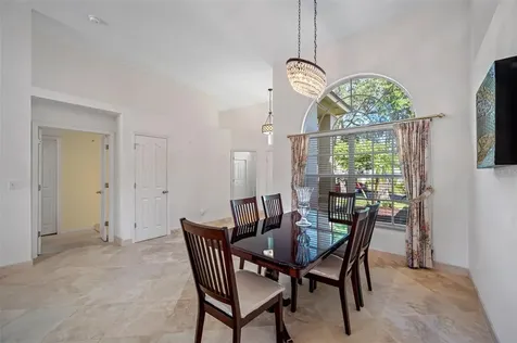 16603 Lake Heather Drive Tampa FL 33618