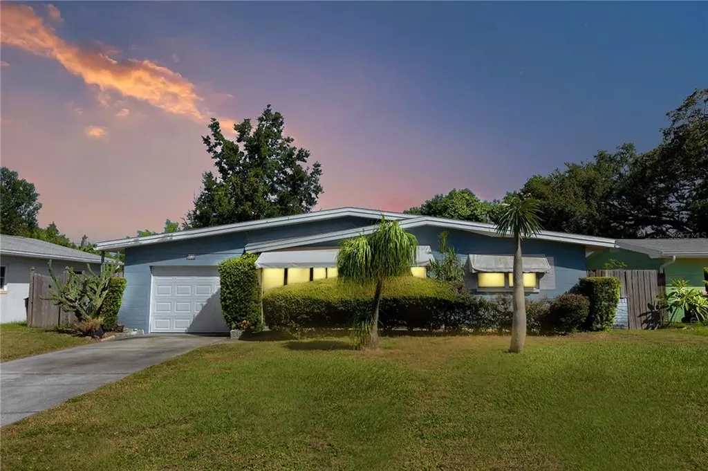 6235 6th Avenue S St Petersburg FL 33707