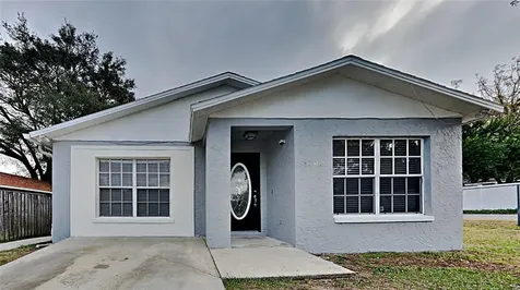 8701 N Mandarine Place Tampa FL 33617