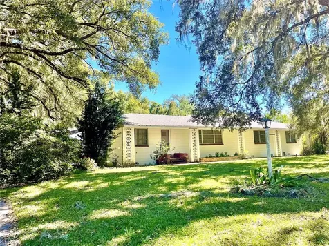 298 N Court Street Bronson FL 32621