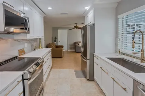 6101 27th Street S St Petersburg FL 33712