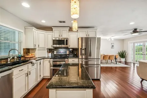 12045 Elkins Road Dade City FL 33525