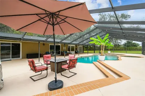 12045 Elkins Road Dade City FL 33525