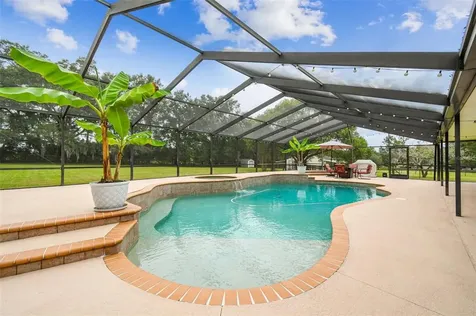 12045 Elkins Road Dade City FL 33525