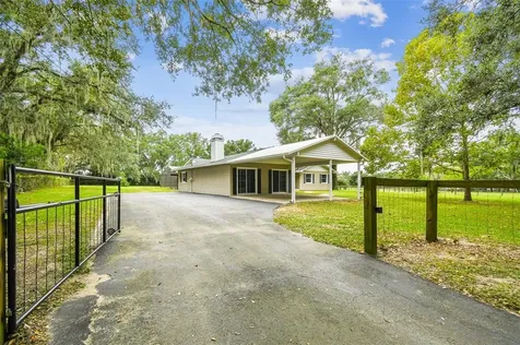 12045 Elkins Road Dade City FL 33525