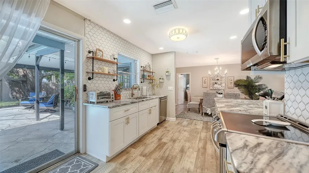 6758 S Lockwood Ridge Road Sarasota FL 34231
