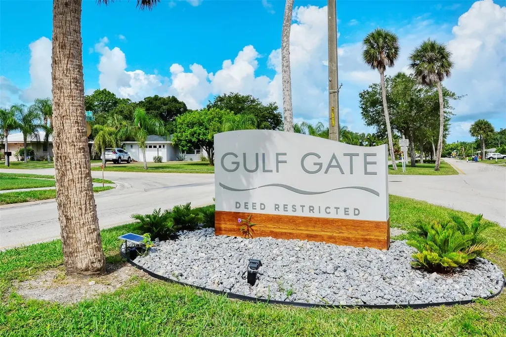 6758 S Lockwood Ridge Road Sarasota FL 34231