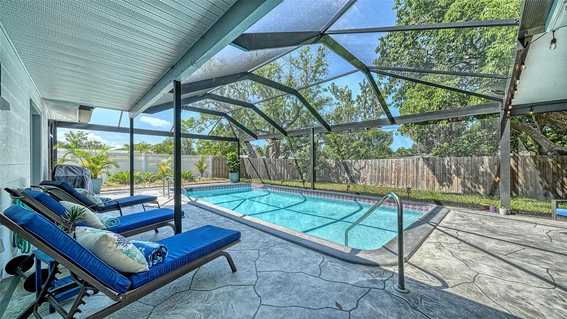 6758 S Lockwood Ridge Road Sarasota FL 34231