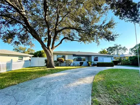 3830 24th Avenue N St Petersburg FL 33713