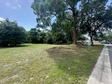 3910 Dunn Drive Sarasota FL 34233