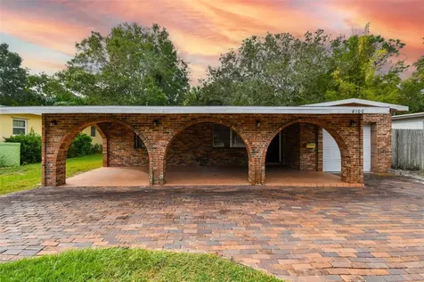 8100 Country Club Road N St Petersburg FL 33710