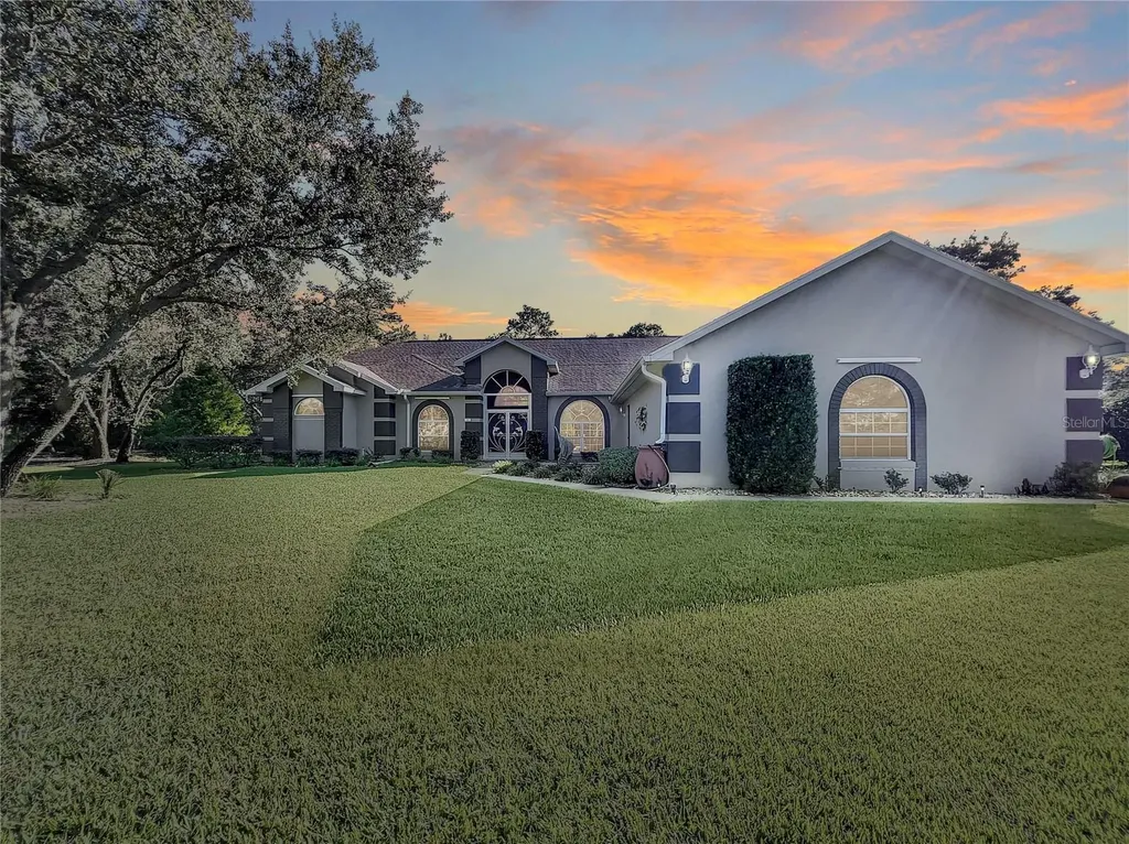 1 Cyclamen Court E Homosassa FL 34446
