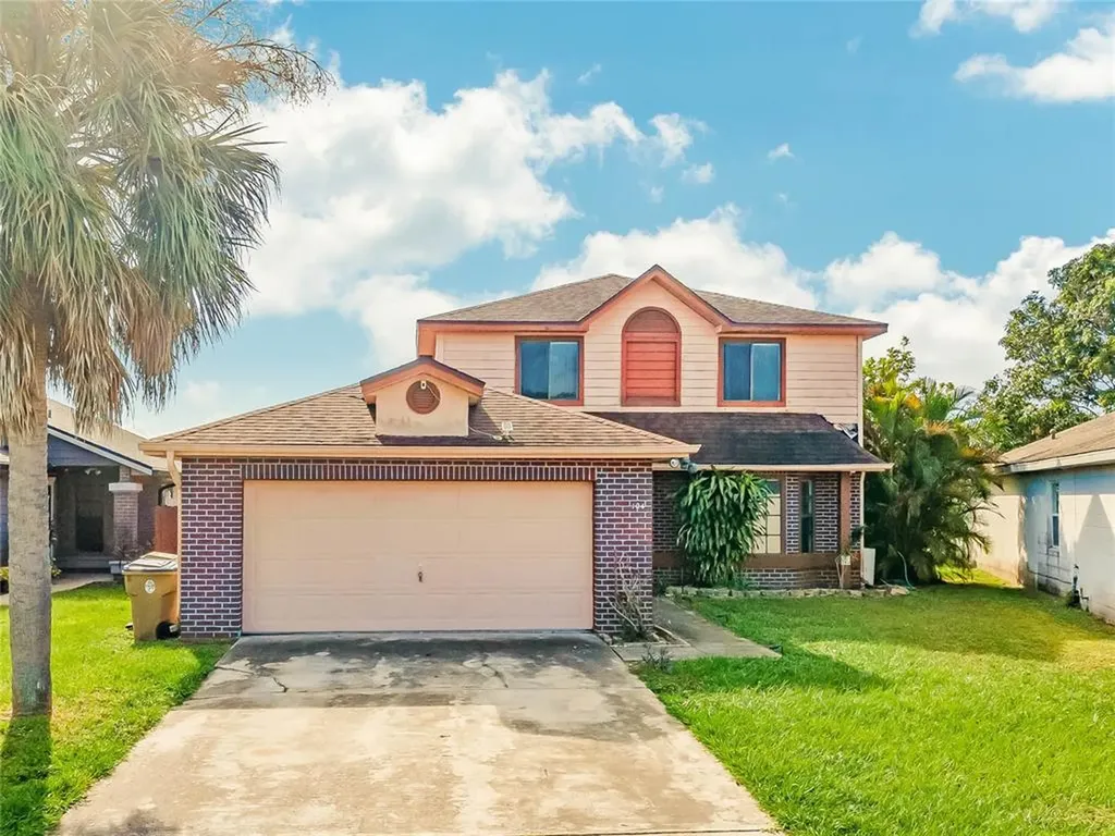104 Sandalwood Drive Kissimmee FL 34743