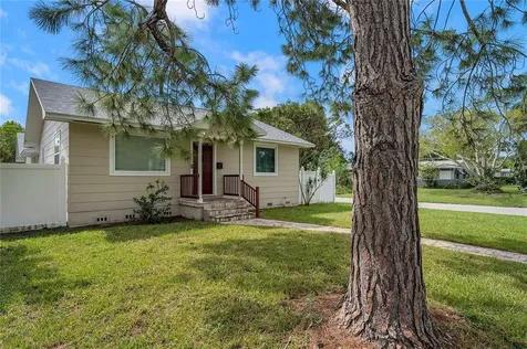 4158 8th Avenue N St Petersburg FL 33713