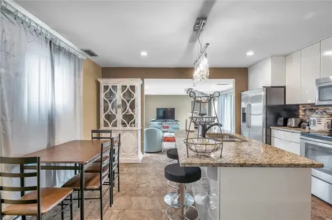 4158 8th Avenue N St Petersburg FL 33713