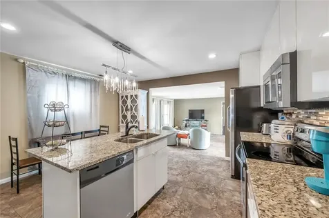 4158 8th Avenue N St Petersburg FL 33713