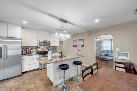 4158 8th Avenue N St Petersburg FL 33713
