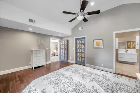 4158 8th Avenue N St Petersburg FL 33713