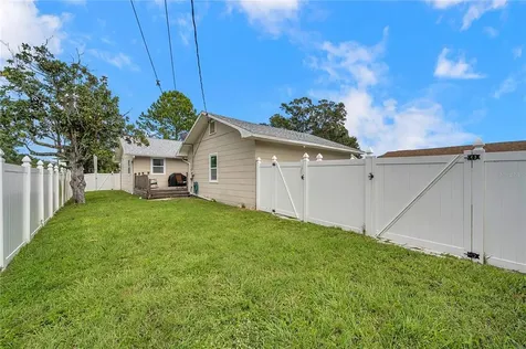 4158 8th Avenue N St Petersburg FL 33713