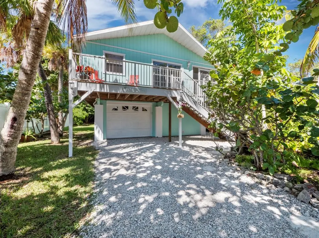 751 Russell Street Longboat Key FL 34228