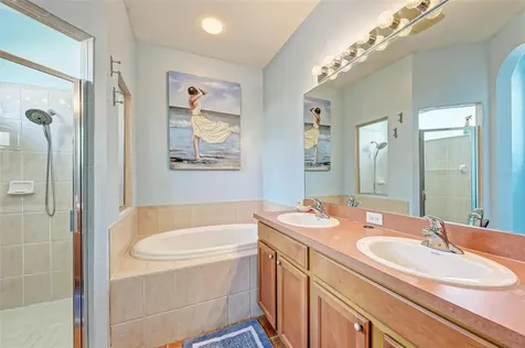 5220 Lakehurst Court Palmetto FL 34221