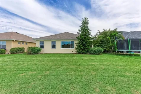 5220 Lakehurst Court Palmetto FL 34221