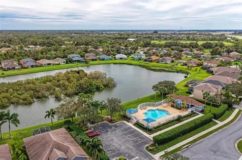 5220 Lakehurst Court Palmetto FL 34221