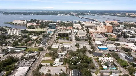 923 13th Street W Bradenton FL 34205