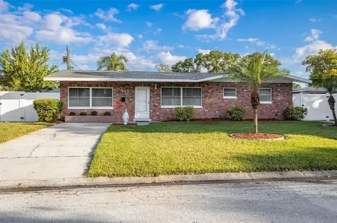 5517 24th Avenue N St Petersburg FL 33710