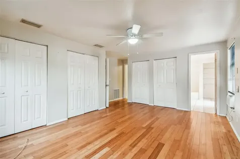 3305 56th Avenue N St Petersburg FL 33714