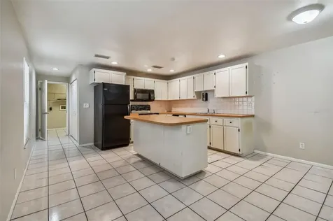 3305 56th Avenue N St Petersburg FL 33714