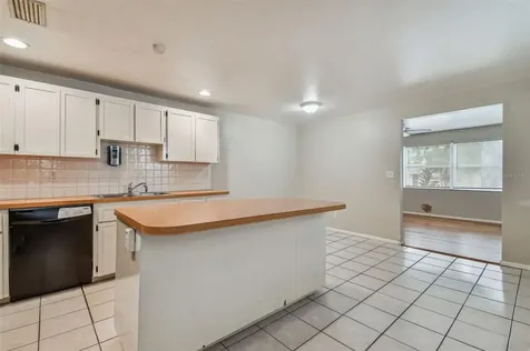 3305 56th Avenue N St Petersburg FL 33714