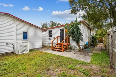 3305 56th Avenue N St Petersburg FL 33714
