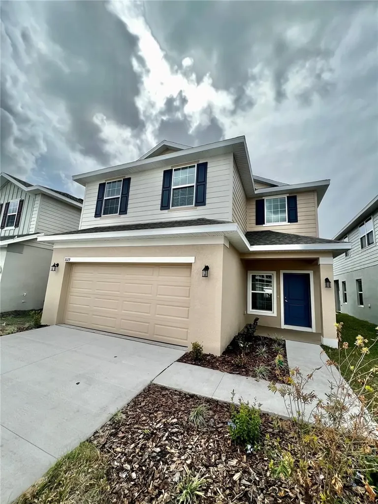 4033 Old Canal Street Leesburg FL 34748
