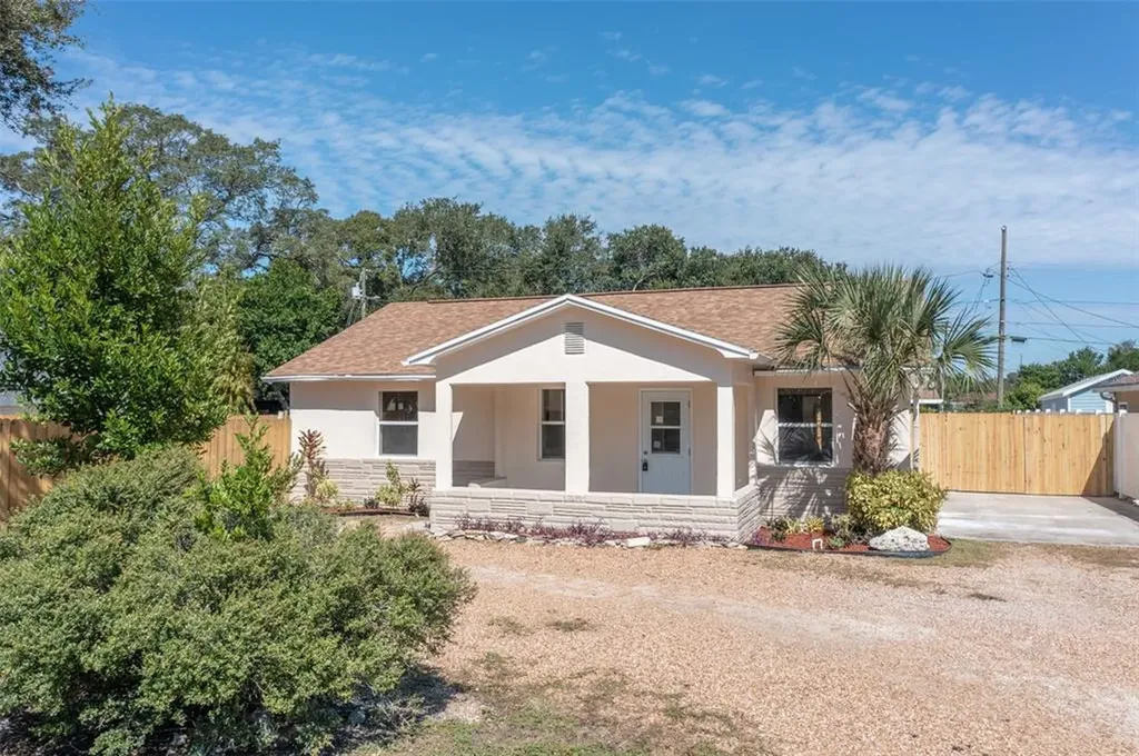 4569 32nd Avenue N St Petersburg FL 33713