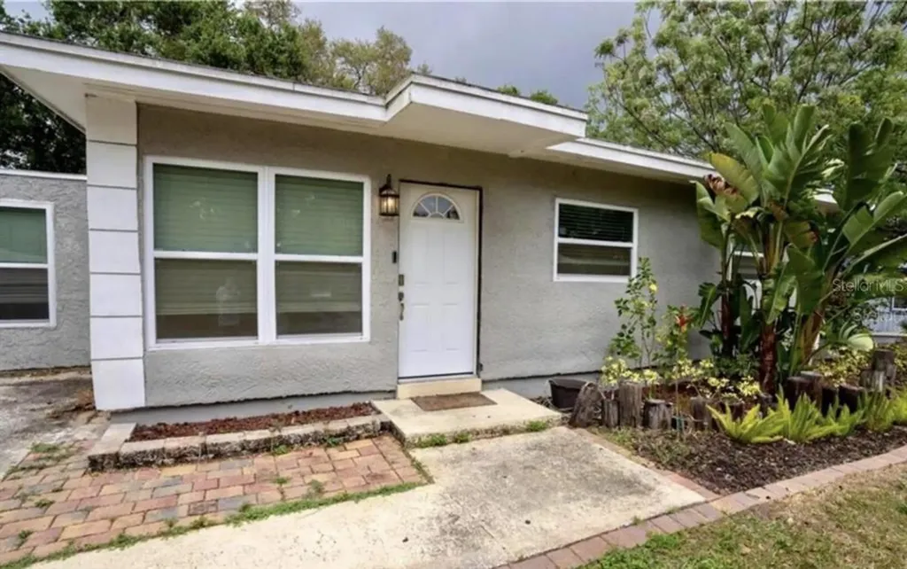 1368 Mary L Road Clearwater FL 33755