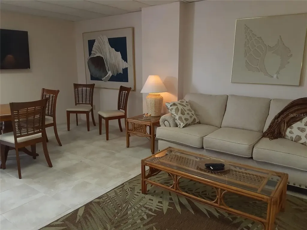 350 S Polk Drive Sarasota FL 34236