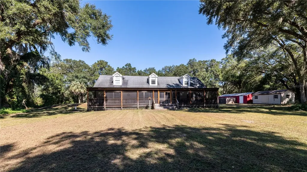 17135 SE 95th Street Road Ocklawaha FL 32179