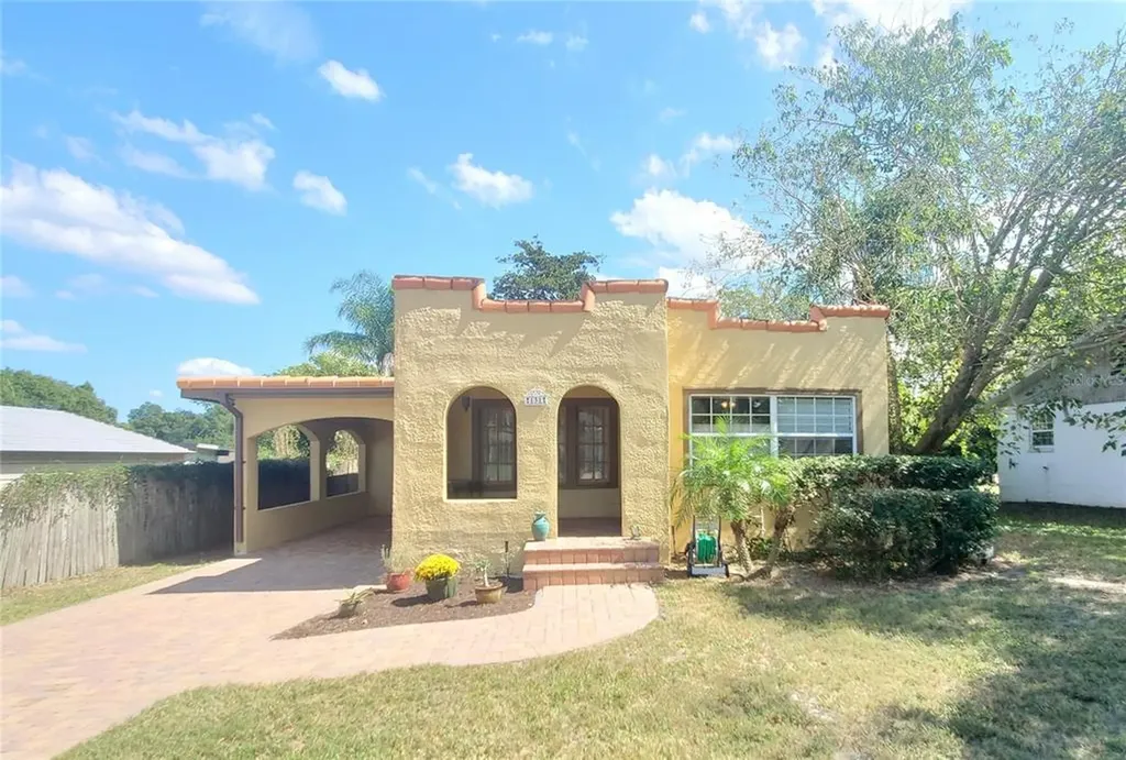 131 Leon Avenue Deland FL 32720