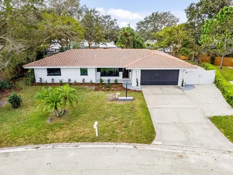 2126 Tetlow Place Sarasota FL 34239
