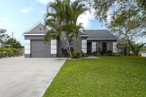 5684 25th Street Circle E Bradenton FL 34203