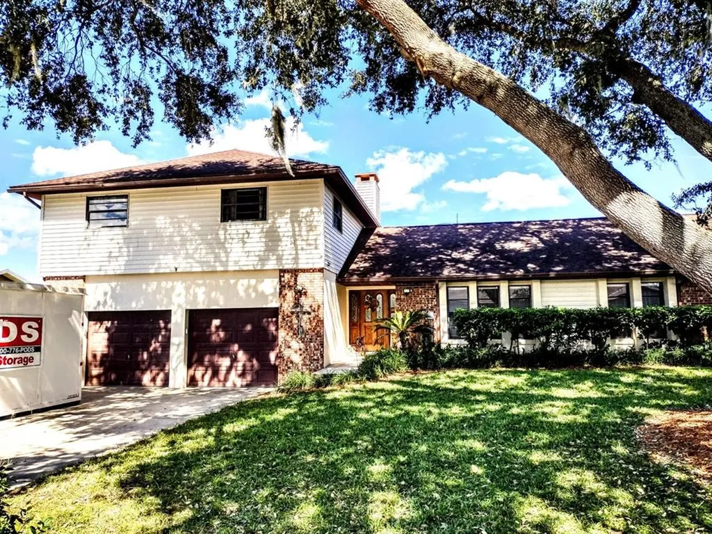 8 Hermosa Drive Eustis FL 32726