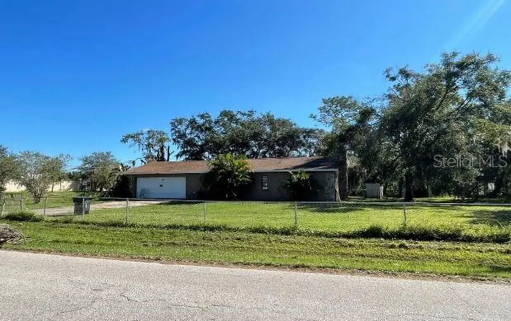 10802 Monica Drive Gibsonton FL 33534