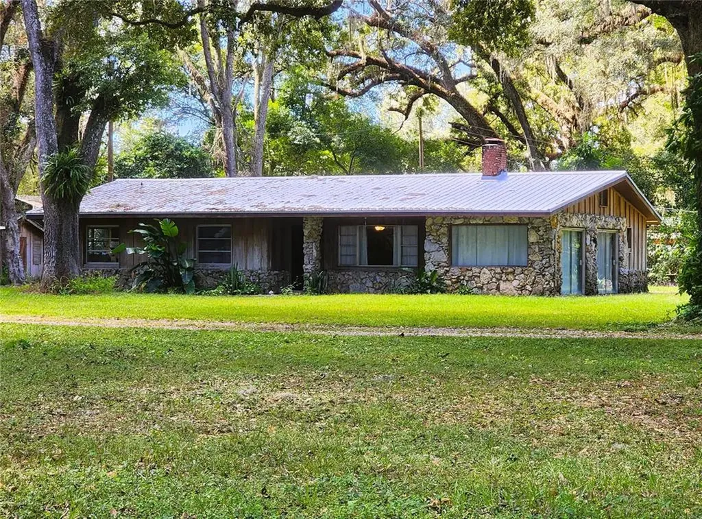 7577 Cr 650 Bushnell FL 33513