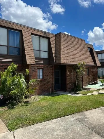 1836 N Crystal Lake Drive Lakeland FL 33801