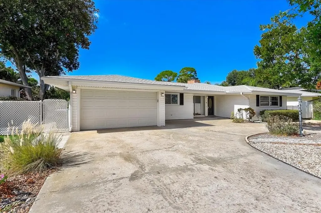 1324 High Bluff Drive Largo FL 33770