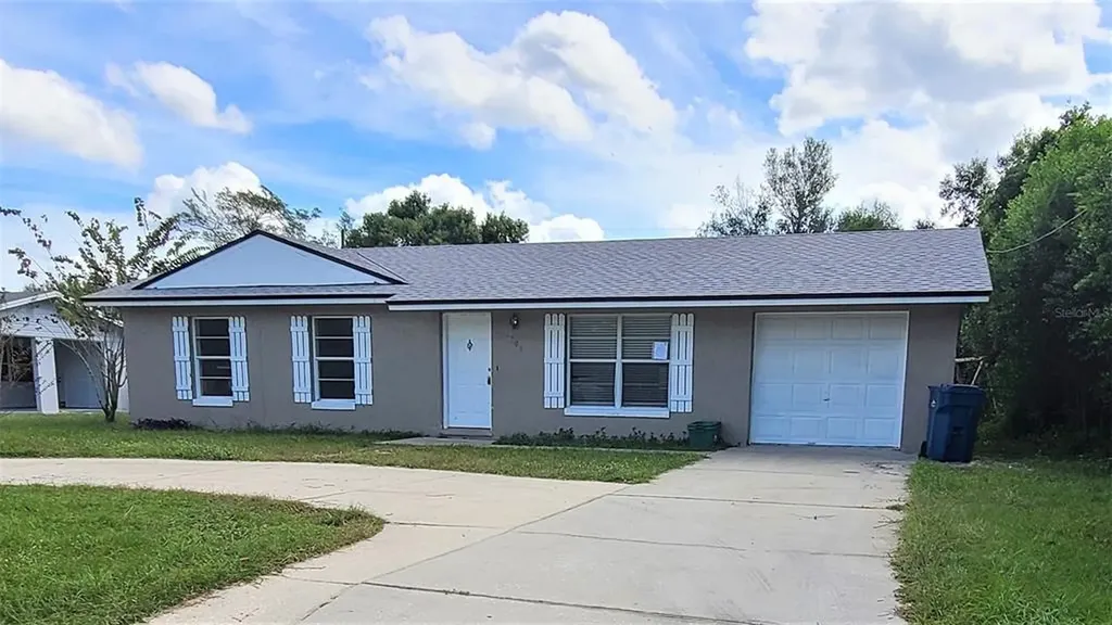 1704 Pine Avenue Deland FL 32724