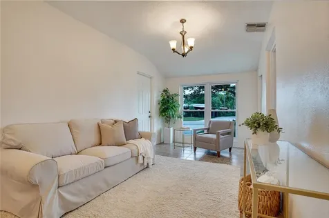 1202 Winchester Road N St Petersburg FL 33710